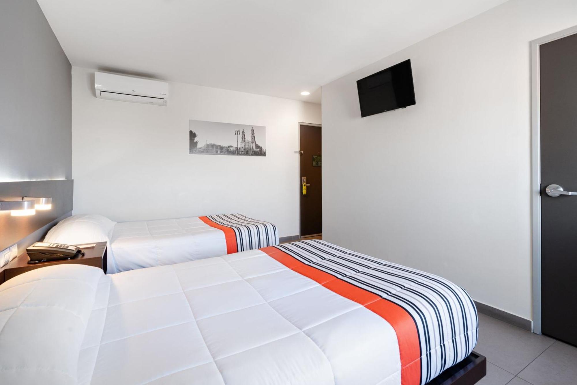 City Express Junior By Marriott Aguascalientes Centro Exterior foto