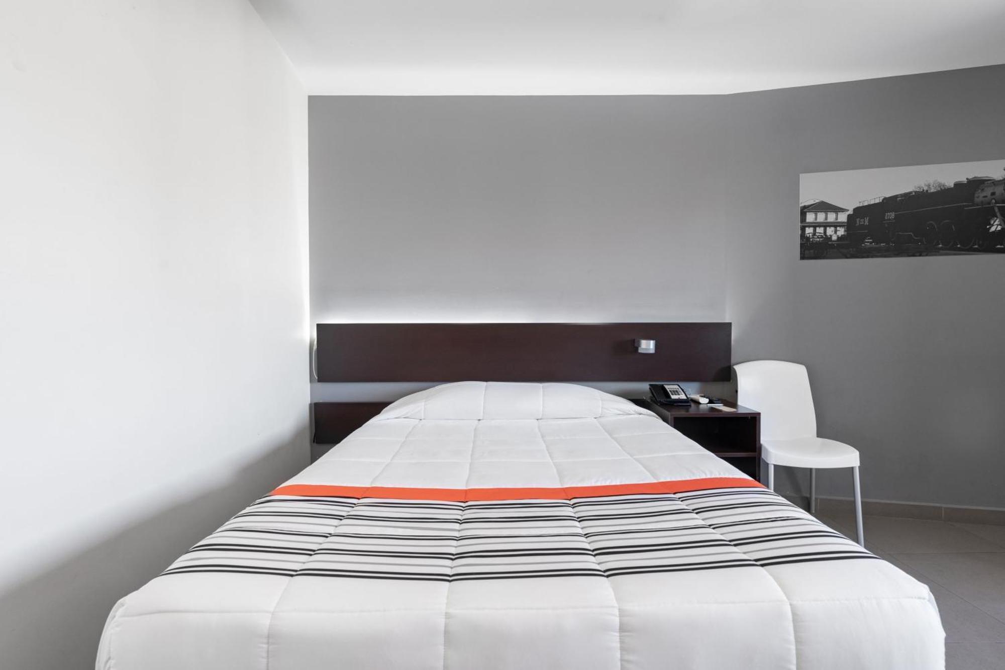 City Express Junior By Marriott Aguascalientes Centro Exterior foto
