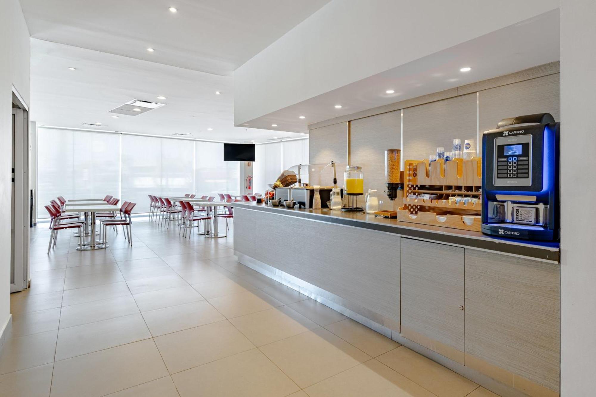 City Express Junior By Marriott Aguascalientes Centro Exterior foto